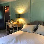 Gronset Skysstasjon Bed & Breakfast 3*