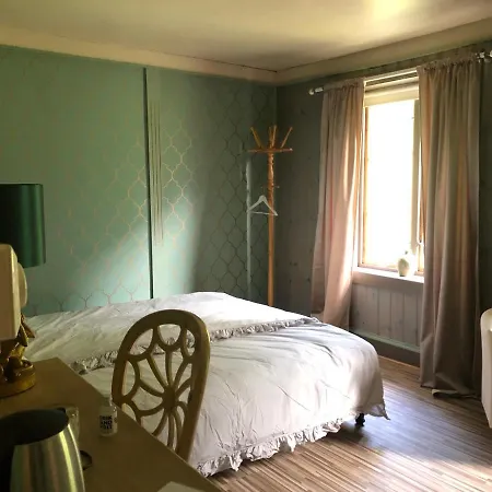 Gronset Skysstasjon Bed & Breakfast