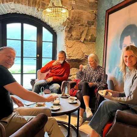 Gronset Skysstasjon Bed & Breakfast Vinjeora