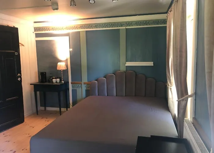 Gronset Skysstasjon B&B