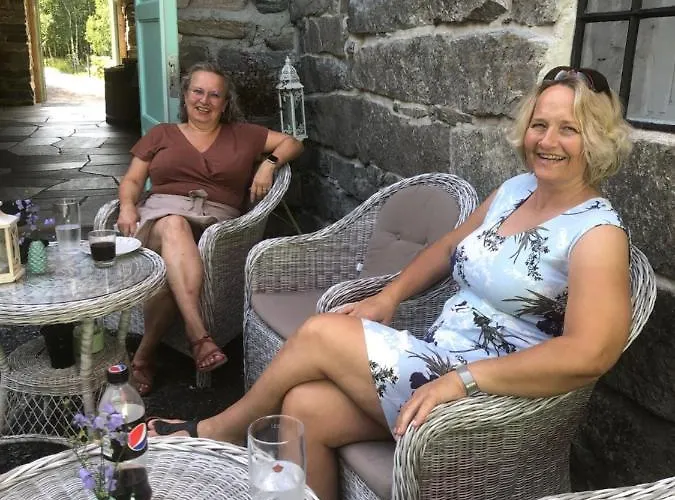 Gronset Skysstasjon B&B